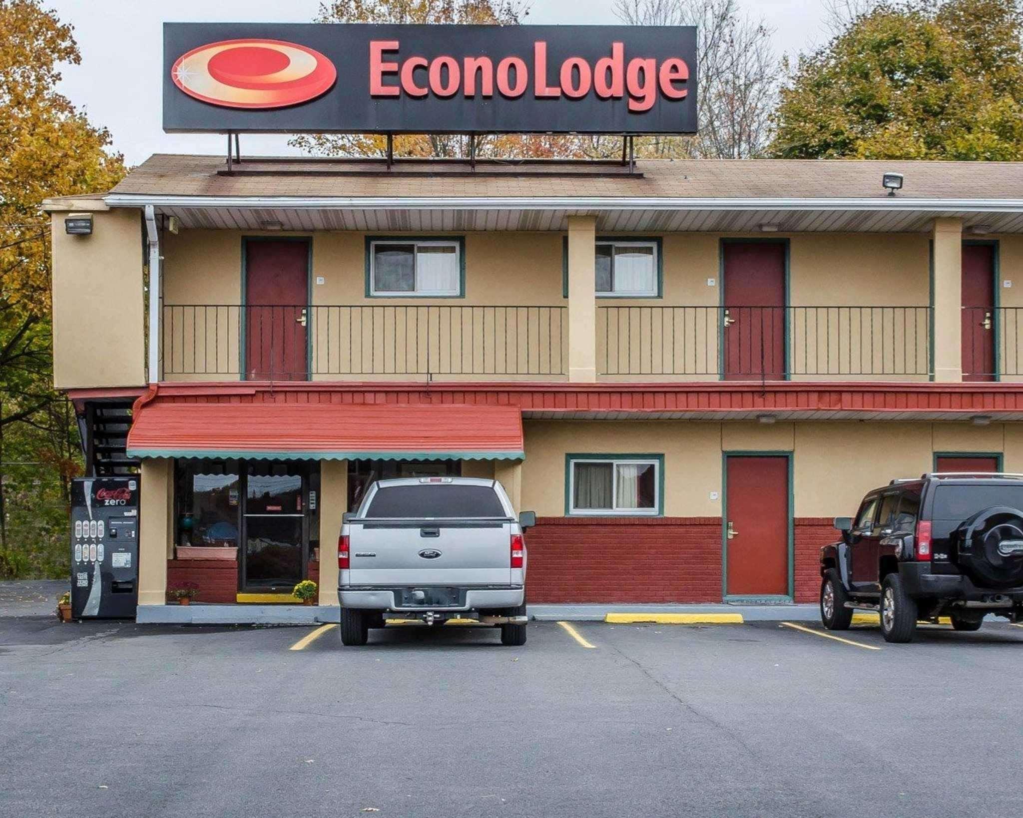 Econo Lodge Frackville Exterior photo